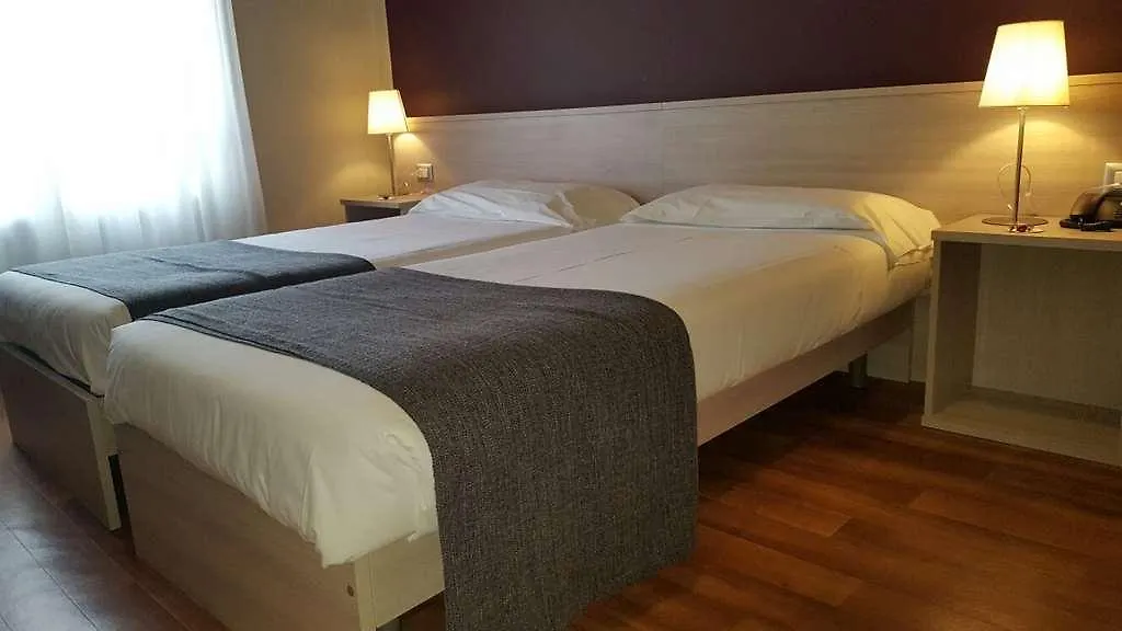 Mokinba Hotels Cristallo Mediolan