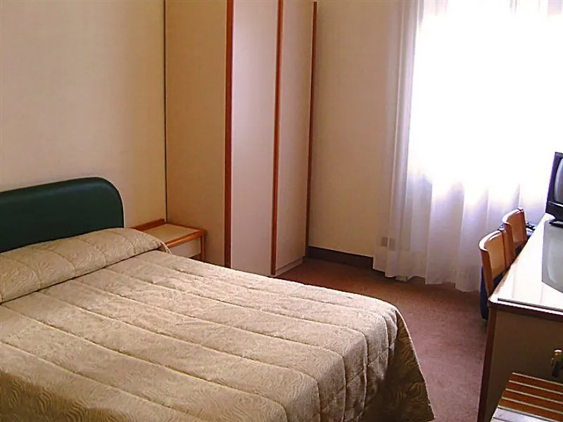 ***  Scarlatti Hotel Milano Italy