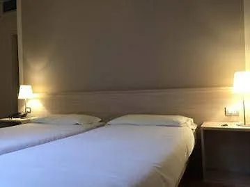 Mokinba Hotels Cristallo Mediolan
