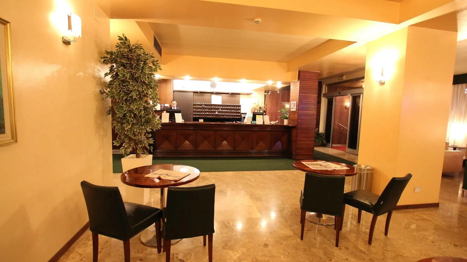 Mokinba Hotels Cristallo Mediolan