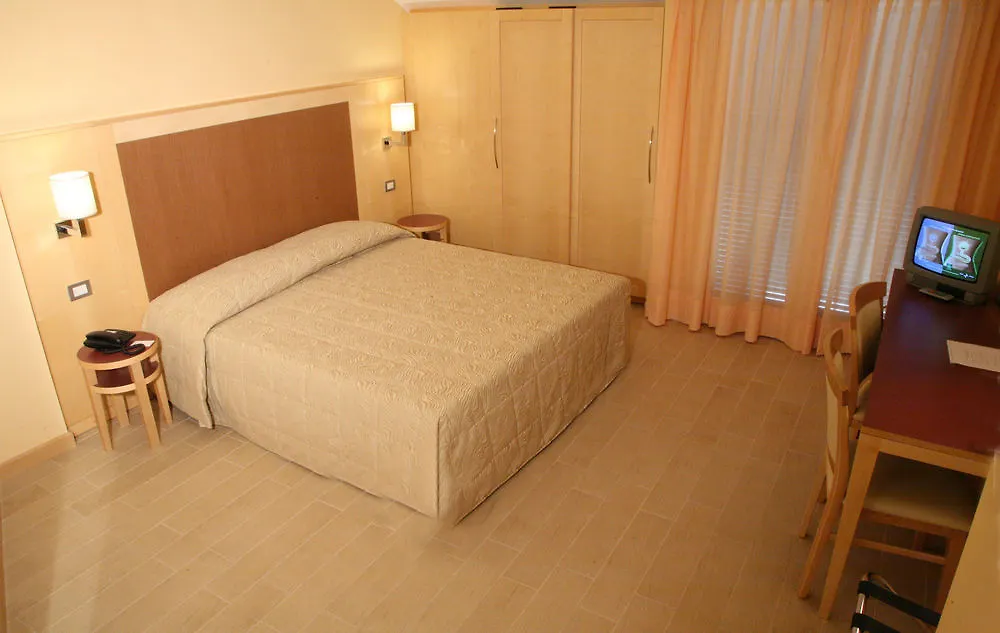 Mokinba Hotels Cristallo Mediolan