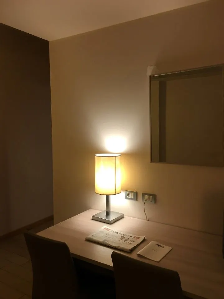 Mokinba Hotels Cristallo Milan